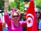 






تونسيون أمام المستشفى تجمعوا لوداع السبسي