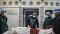 






الأطباء يحيطون بأحد ضحايا كورونا في إيران                  (مكة)