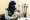 متطوعة في مركز الملك سلمان للإغاثة والأعمال الإنسانية تداعب رضيعا خلال حملة مكافحة العمى والأمراض المسببة له بباكستان

