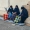 عدد من الحجاج خلال شراء الهدايا قبل المغادرة إلى بلدانهم (أنس الحارثي) 