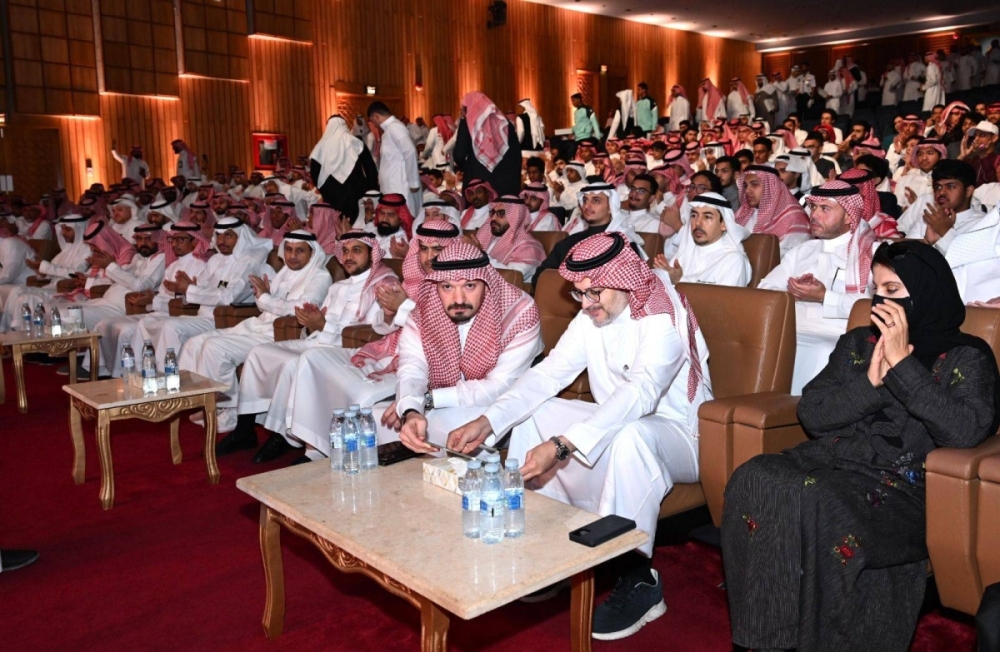 جامعة الملك عبدالعزيز تدشن الأنشطة الطلابية وتكرم الفائزين بالمسابقات ونجوم الكليات جامعة الملك عبدالعزيز تدشن الأنشطة الطلابية وتكرم الفائزين بالمسابقات ونجوم الكليات