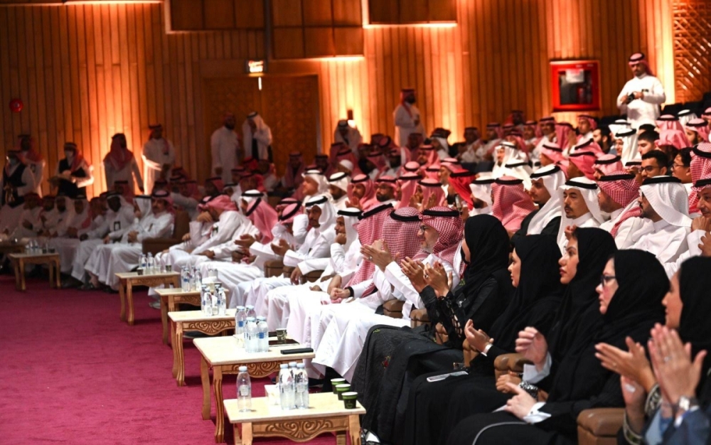 جامعة الملك عبدالعزيز تدشن الأنشطة الطلابية وتكرم الفائزين بالمسابقات ونجوم الكليات جامعة الملك عبدالعزيز تدشن الأنشطة الطلابية وتكرم الفائزين بالمسابقات ونجوم الكليات