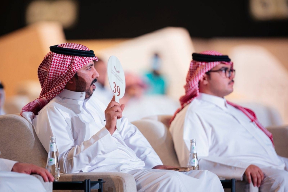 بيع شاهين فرخ بـ(136) ألف ريال في الليلة الـ14 لمزاد نادي الصقور السعودي 2025 بيع شاهين فرخ بـ(136) ألف ريال في الليلة الـ14 لمزاد نادي الصقور السعودي 2025