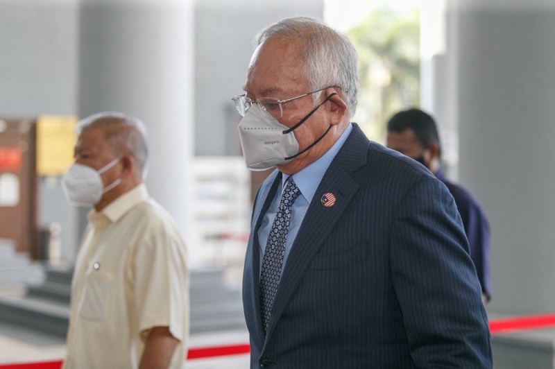 Former Prime Minister Datuk Seri Najib Razak has arrive at the Kuala Lumpur High Court May 12, 2022-Picture by Devan Manuel