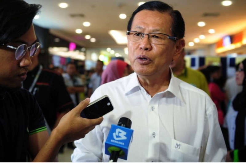 Sarawak Minister of Transport Datuk Seri Lee Kim Shin (pic) said a feasibility study on the Kuching Urban Transport System (KUTS) was carried out in 2017 by Sarawak Economic Development Corporation (SEDC) and completed in 2018. — Bernama file pic