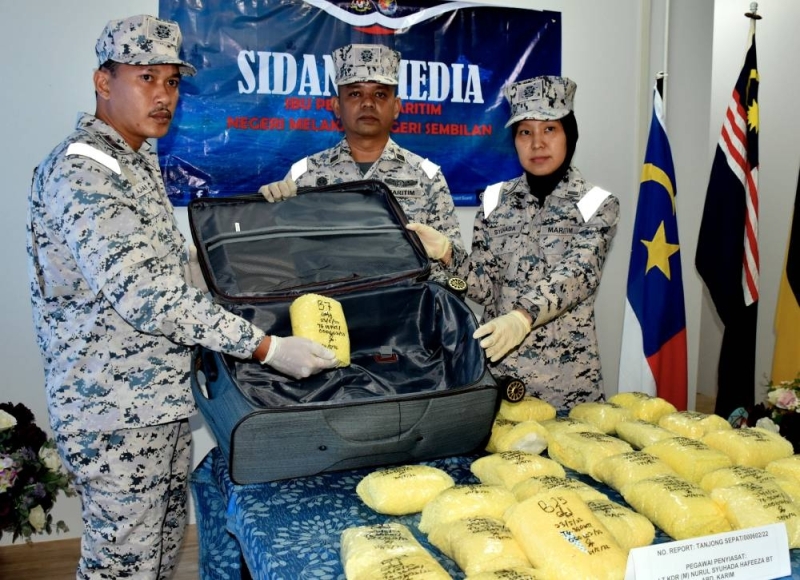 Mmea Foils Attempt To Smuggle Drugs Worth Rm1 04m In Selangor Waters Malay Mail