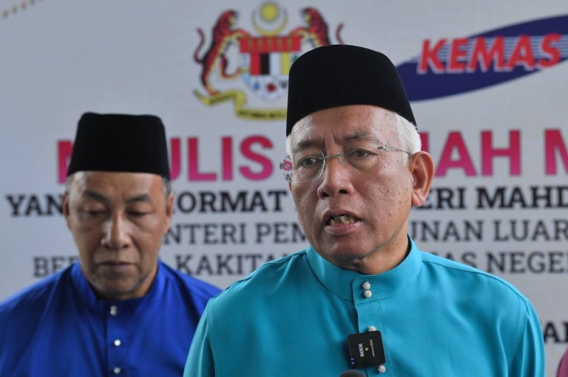 Rural Development Minister, Datuk Seri Mahdzir Khalid, said the closure involved 105 preschools while the remaining are nurseries throughout the country except for Negri Sembilan and Melaka. — Bernama pic
