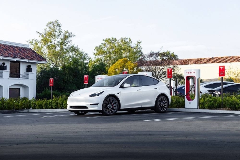 Tesla, like all electric vehicle manufacturers, is working to develop more sustainable batteries. — Picture courtesy of Tesla via ETX Studio