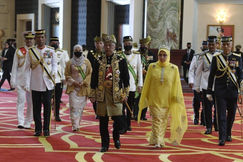 Yang di-Pertuan Agong Al-Sultan Abdullah Ri'ayatuddin Al-Mustafa Billah Shah dan Raja Permaisuri Agong Tunku Hajah Azizah Aminah Maimunah Iskandariah are pictured at Istana Negara June 6, 2022. — Bernama pic