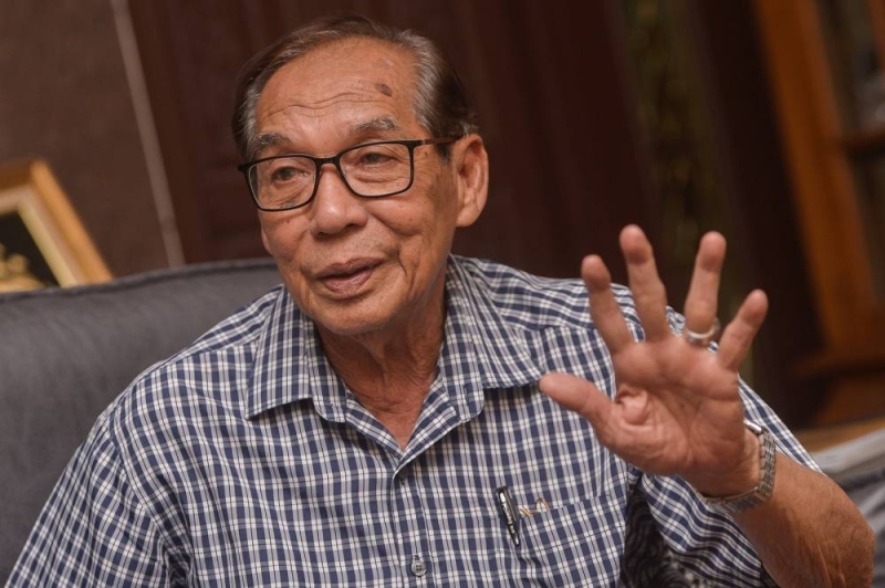 Former Election Commission chairman Tan Sri Rashid AB Rahman said GE15 should have been held earlier as the current government is not an elected one and is illegitimate in terms of democracy. — Picture by Miera Zulyana