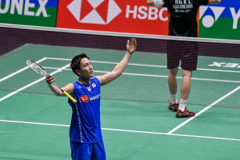 日本のバドミントンスター、桃田賢斗が、2022年6月30日のマレーシアオープンでの第2ラウンドで香港のアンガスンカロンを11-21、21-8、21-18で破った。-ベルナマ写真 日本のバドミントンスター、桃田賢斗が、2022年6月30日のマレーシアオープンでの第2ラウンドで香港のアンガスンカロンを11-21、21-8、21-18で破った。-ベルナマ写真