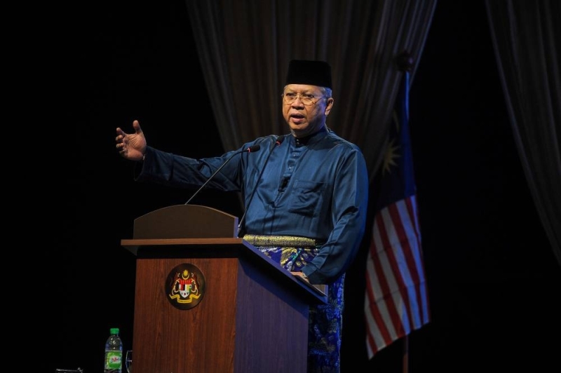Tan Sri Annuar Musa delivers a speech at the launching ceremony of the logo and theme for the 2022 National Day and Malaysia Day celebrations in Kuala Lumpur July 1, 2022. — Bernama pic