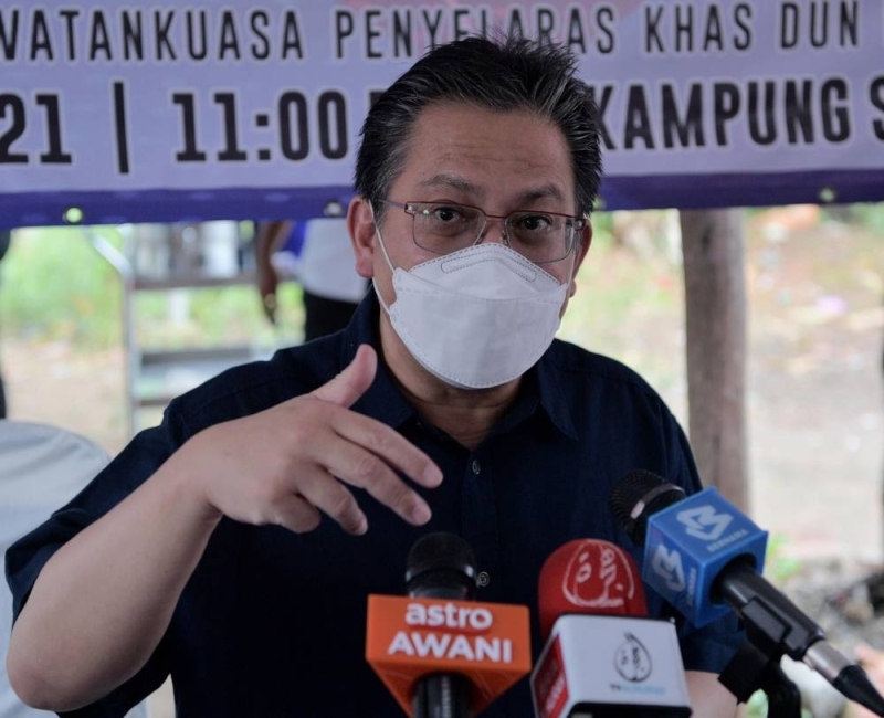 Bersatu could be using the Registrar of Societies (RoS) as a tool for its political vendetta against Umno, Datuk Nur Jazlan Mohamed suggested today. — Bernama pic