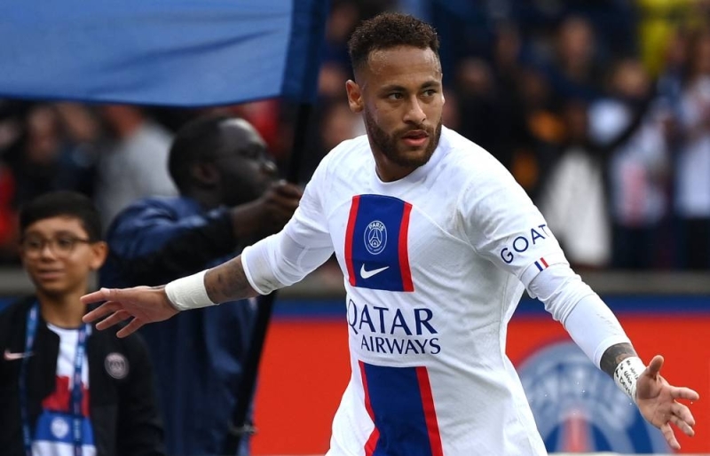 Neymar ramène le Paris Saint-Germain au sommet en France, Marseille bat Lille Neymar ramène le Paris Saint-Germain au sommet en France, Marseille bat Lille