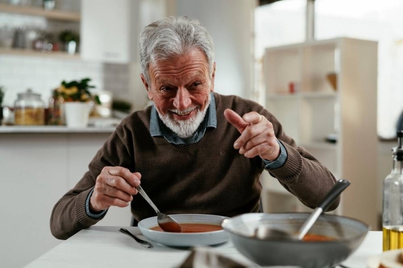 La dieta que puede reducir los signos de la enfermedad de Alzheimer