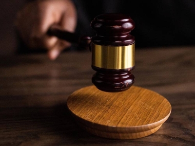 Briton found guilty of murdering Malaysia-born woman in London over financial dispute A post-mortem examination showed that Chong had suffered a skull fracture consistent with an assault and police suspected Mitchell, who worked as an osteopath and have experience in dissection, had removed her head.