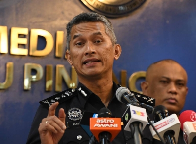 GE15: At least three hotspots in Penang identified, says state police chief Penang police chief Datuk Mohd Shuhaily Mohd Zain at a press conference on the preparations for the GE15 at the Penang State Contingent Police Headquarters (IPK) in George Town, October 31, 2022. — Bernama pic