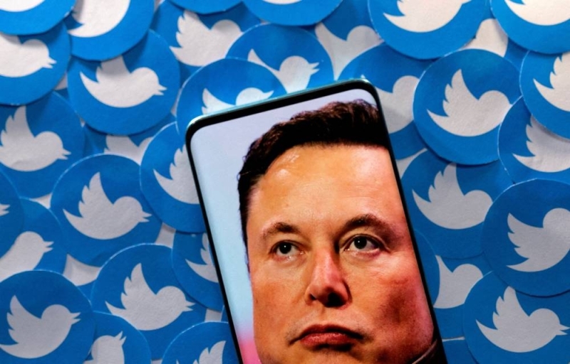 Musk delays Twitter relaunch after fake account frenzy
