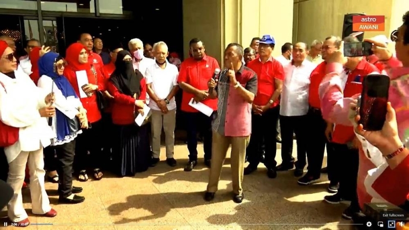 Embattled Zahid thanks supporters for solidarity display, says to wait for Umno elections in next six months