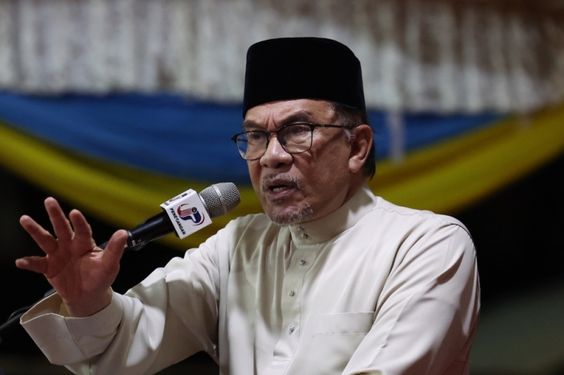 PM Anwar: No official discussion on seat distribution between Pakatan and BN for state elections