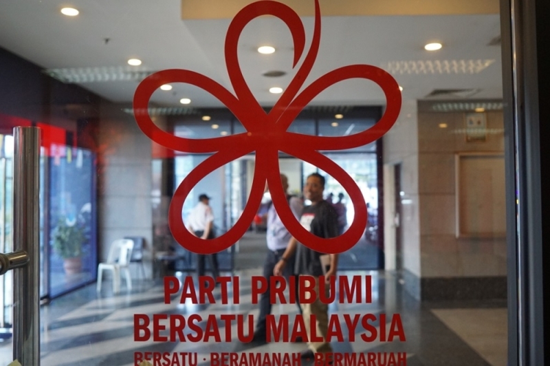 Johor Bersatu says state chapter’s bank accounts not frozen amid MACC money-laundering probe at HQ Johor Bersatu says state chapter’s bank accounts not frozen amid MACC money-laundering probe at HQ