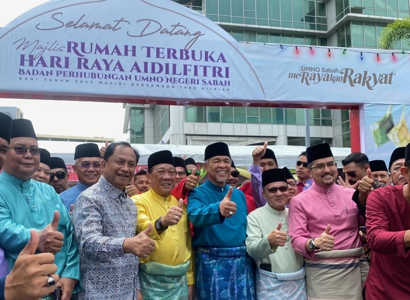 Warisan signals possible Sabah Umno tie-up by attending Umno's Hari Raya do Warisan signals possible Sabah Umno tie-up by attending Umno's Hari Raya do