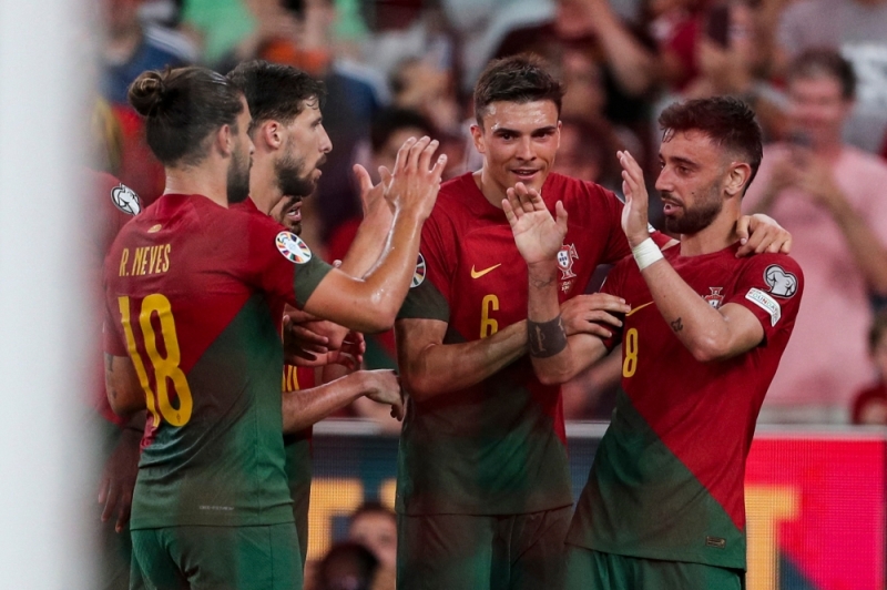 Phong độ hủy diệt, Ronaldo được gọi lĩnh xướng hàng công Bồ Đào Nha 4 Portugal win in Euro 2024 qualifying as Scotland stun Haaland's Norway |  Malay Mail