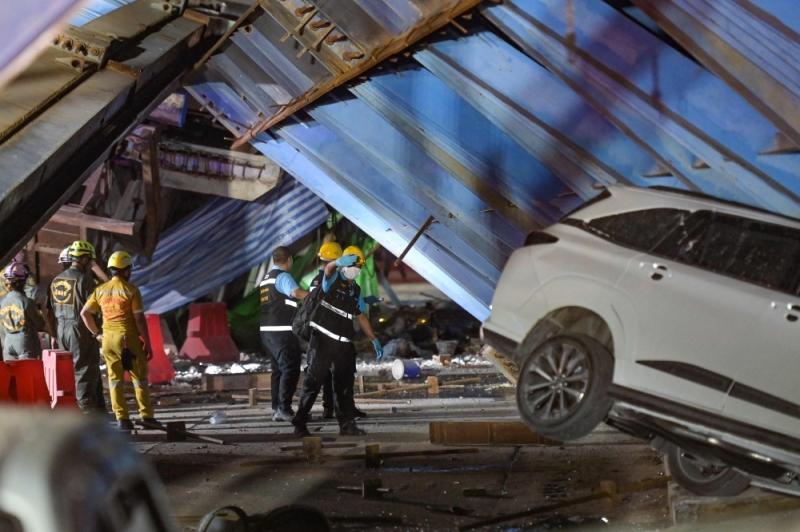 Under-construction Bangkok highway collapses, at least one dead