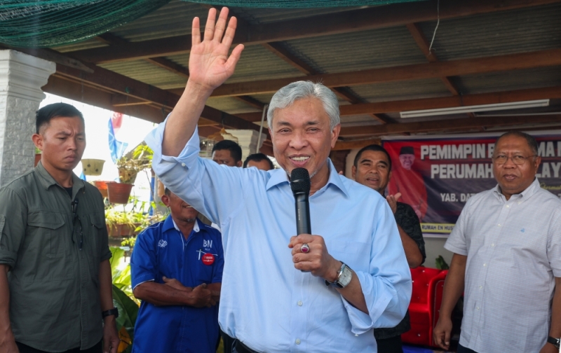 Zahid: Muhyiddin should ask son-in-law to come home to prove innocence 