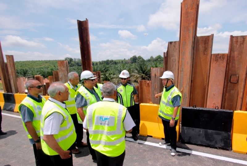 Works minister: 1,577 high-risk slopes identified nationwide  Works minister: 1,577 high-risk slopes identified nationwide