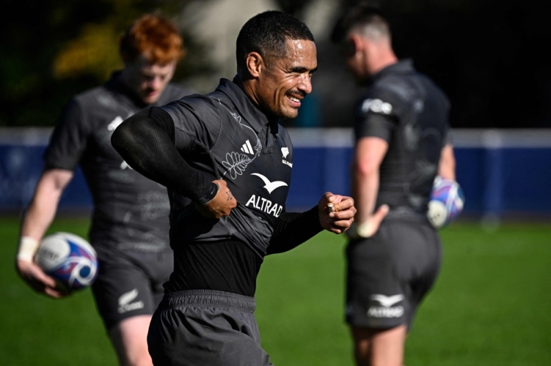 All Blacks scrum-half Aaron Smith to bow out at the top