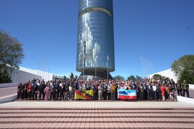 Sabah, Sarawak civil societies urge Putrajaya to appoint Borneo representatives to national policymaking bodies, implementing agencies Sabah, Sarawak civil societies urge Putrajaya to appoint Borneo representatives to national policymaking bodies, implementing agencies