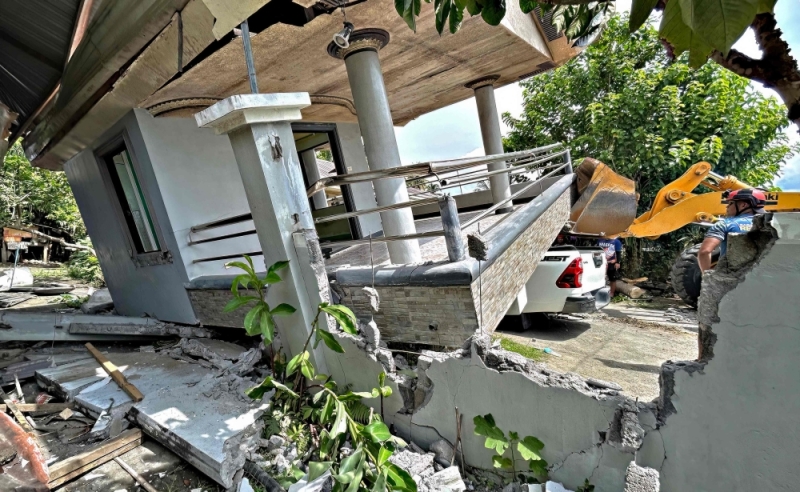 Philippine quake death toll rises to nine Philippine quake death toll rises to nine