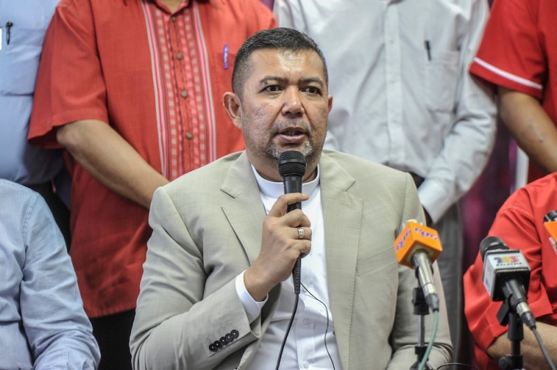 Report: Impossible for Tun Mahathir to be involved in the ‘Dubai Move’, says Marzuki Yahya Report: Impossible for Tun Mahathir to be involved in the ‘Dubai Move’, says Marzuki Yahya