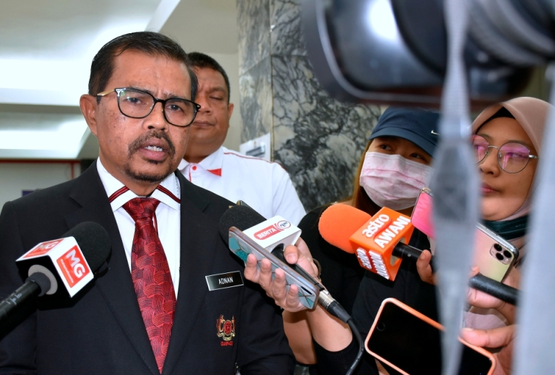 Cuepacs president: Malaysian civil servants’ wages unable to cover current living expenses Cuepacs president: Malaysian civil servants’ wages unable to cover current living expenses