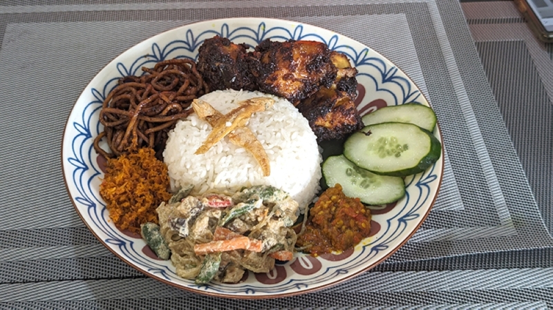 ‘Nasi ambeng’, ‘bak kut teh’ and ‘uthappam’ among newly-gazetted heritage foods in Malaysia ‘Nasi ambeng’, ‘bak kut teh’ and ‘uthappam’ among newly-gazetted heritage foods in Malaysia