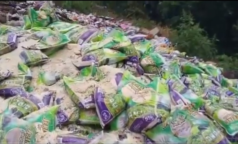 Agriculture and Food Security Ministry: Rice thrown at Temerloh dumpsite spoilt, unsafe for consumption Agriculture and Food Security Ministry: Rice thrown at Temerloh dumpsite spoilt, unsafe for consumption