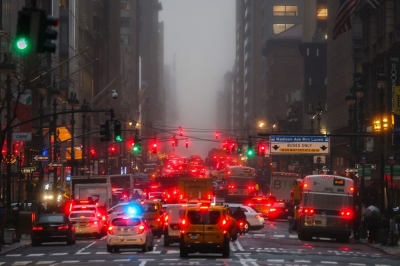 Air pollution associated with increased risk of stress and depression, in turn affecting heart health US research suggests that air pollution is linked with stress and depression, putting under-65s at increased risk of dying from cardiovascular disease. — AFP pic