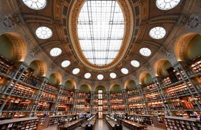 French national library quarantines ‘poisonous’ books This picture taken in Paris on February 13, 2024 shows a general view of the ‘Salle Ovale Richelieu’ of the Richelieu-Louvois Library (Bibliotheque Nationale de France-National Library of France). France’s national library said on April 25, 2024, that it had removed four 19th-century books from its shelves whose emerald green covers were likely laced with highly poisonous arsenic. — AFP pic