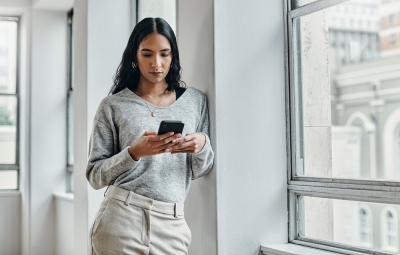 Take this test to find out if social media really makes you happy (VIDEO) Psychiatrist Robert J. Waldinger has shared a quick and accessible test to determine the impact that social networks can have on well-being. — Delmaine Donson/Getty Images/ETX Studio pic