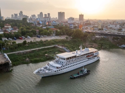 Floating bookfair Doulos Hope scheduled to be in Kuching from August 1 to 29 The ship is now currently in Phnom Penh, Cambodia.  —  Picture via Facebook/Doulos Hope