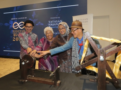 Hasanah Gold Threads Awards returns to recognise local artisans who preserve heritage textiles, calls for submissions (VIDEO) The Hasanah Gold Threads Awards was created to recognise and celebrate local artisans, designers and communities who have been preserving and promoting Malaysia's heritage textiles. — Picture courtesy of Yayasan Hasanah