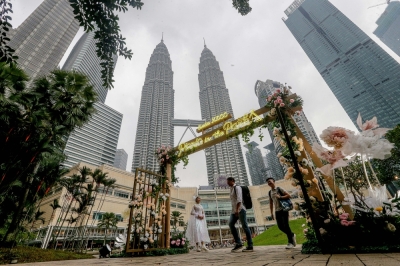 Suria KLCC brings back Picnic in the Park with garden fairies serving as this year’s theme Suria KLCC's Picnic in the Park returns for the second time with garden fairies its main theme this year. — Picture by Sayuti Zainudin