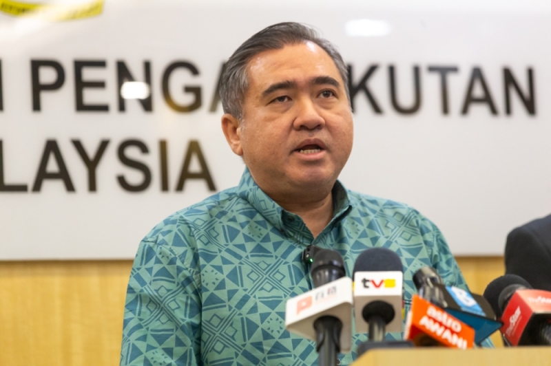 Transport minister promises Agong to spend ‘FFF 1’ money on FlySiswa, Mylesen, bike helmets Transport minister promises Agong to spend ‘FFF 1’ money on FlySiswa, Mylesen, bike helmets