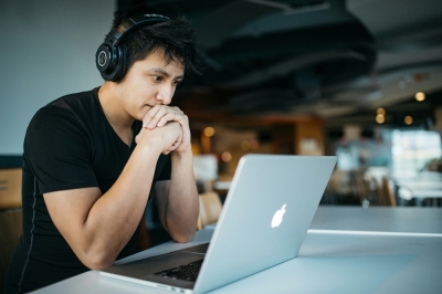 How reframing Friday could boost your productivity while busting stress at work 'Focus Friday' means devoting your Friday to the most complex and energy-sapping tasks, so that you can leave for the weekend with a clear mind. — Unsplash pic