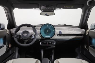 BMW Group hints at new 2024 Mini Cooper SE launch in Malaysia this month A view of the interior of the Mini Cooper SE 2024. — SoyaCincau pic