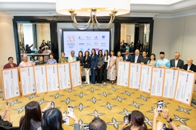 ‘A testament to Malaysians’ generosity’: Local retail group Melium raises over RM5m for charity organisations via auction (VIDEO) A cheque presentation was held recently whereby the proceeds were given to 12 charity organisations. — Picture courtesy of The Melium Group