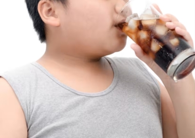 Is your teen taking too much caffeine? Here’s how it affects bodies and minds In children, the short-term effects of excessive caffeine intake may include headaches, hyperactivity, poor sleep and heart racing, a doctor said. — iStock pic
