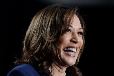 From coconut quote to ‘brat summer’: How Kamala Harris became the new meme queen ahead of US presidency bid Last-minute US presidential candidate Kamala Harris is racing to craft her image — and social media users are moving even more swiftly to signal support, flooding the internet with jokes about coconuts and brat summers. — AFP pic