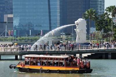 Singapore secures top spot as world’s safest city for tourists, Tokyo second Singapore is the world’s least risky city for tourists, according to Forbes Advisor research. — AFP pic